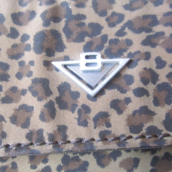 Bottega Veneta Wallet Clutch - Picture 7 of 9